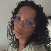 Aurore cherche frissons complices