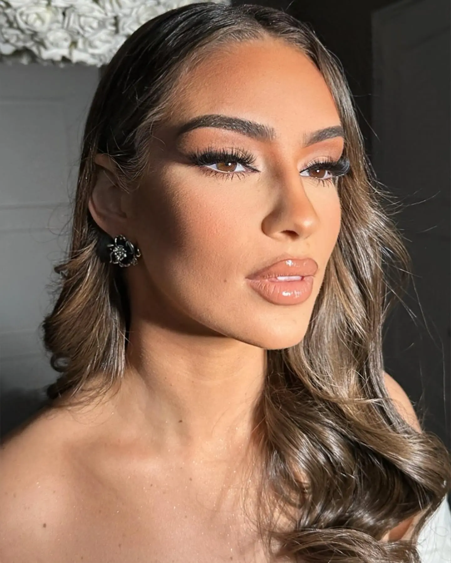 Regard franc, désir feutré - Image 1